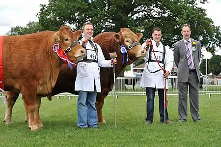 Victorieous & Vigot with Lord Salisbury who presented the Burke Trophy